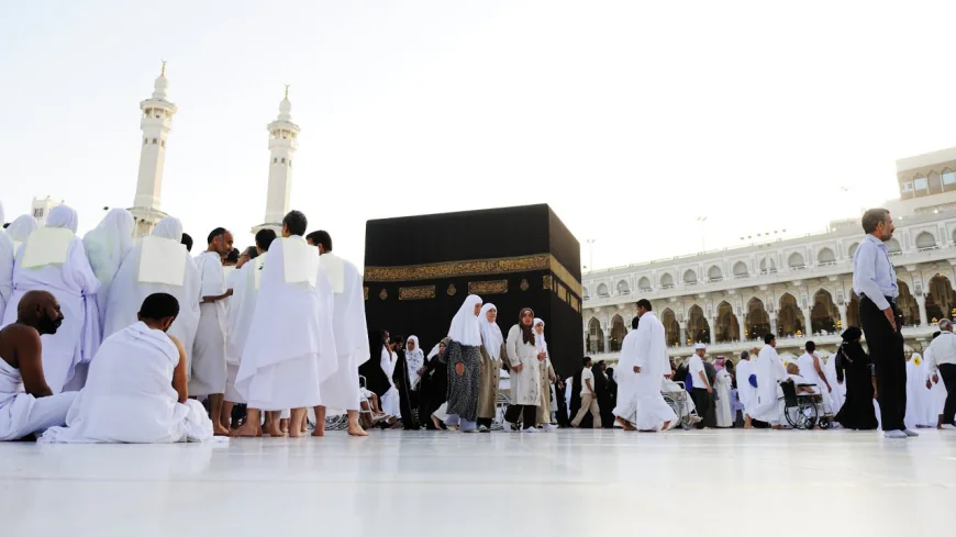 Where to Find Reliable Holiday Packages 2025 with Cheap Umrah Deals