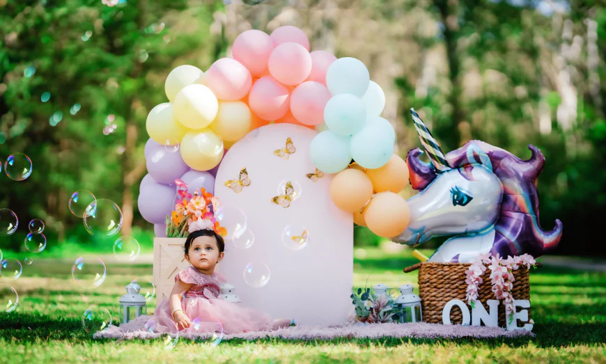 Cake Smashing Photography in Sydney | Fun First Birthday Photo Sessions