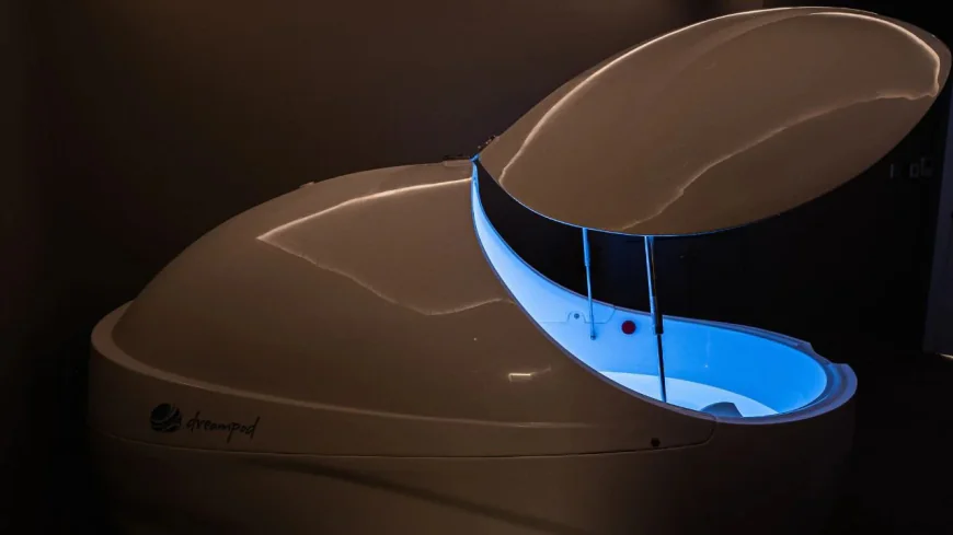 What Happens to Your Body in Zero Gravity During Float Session Therapy and Why Does It Heal Faster?