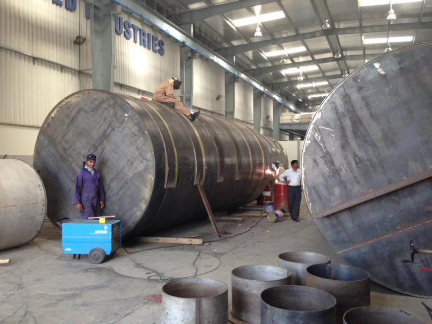 5 Reasons Why UAE Businesses Prefer Cylindrical Oil Storage Tanks
