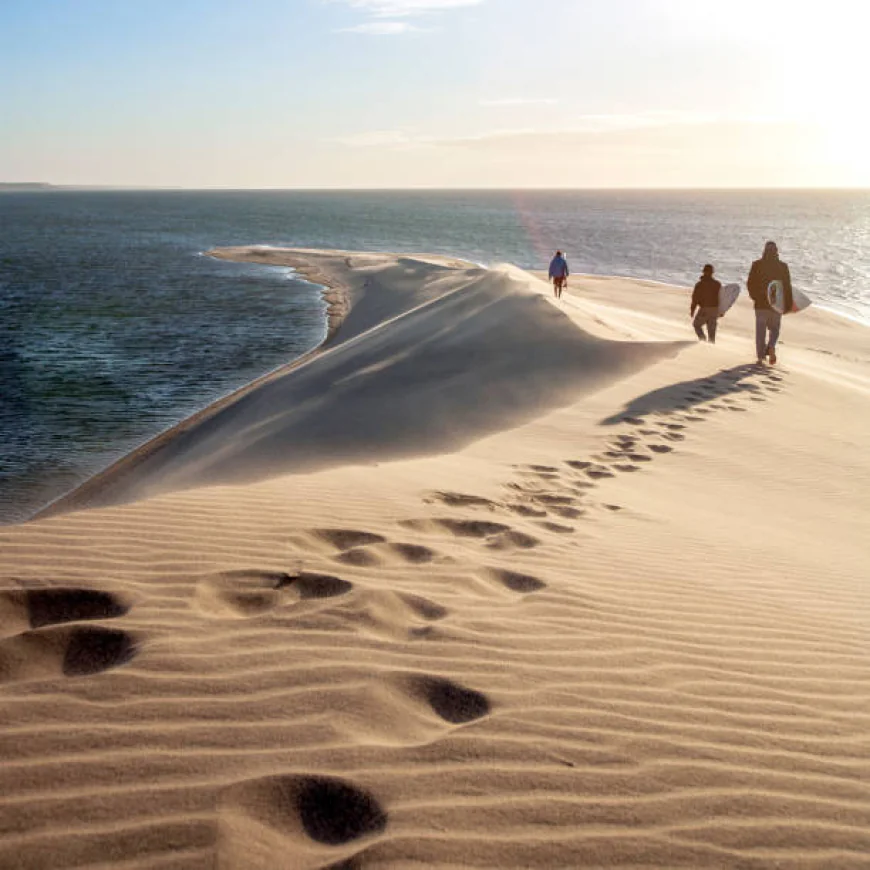 الساحل المغربي: أماكن لركوب الأمواج، ومدن الشاطئ، وإطلالات على المحيط