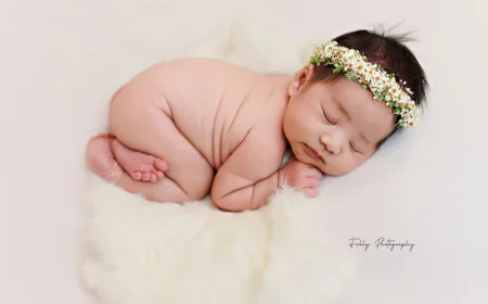 Sydney Newborn Photographer: How to Capture Natural, Candid Baby Moments