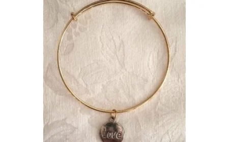 How Silver and Copper Bracelets With Charm Tell Your Story?