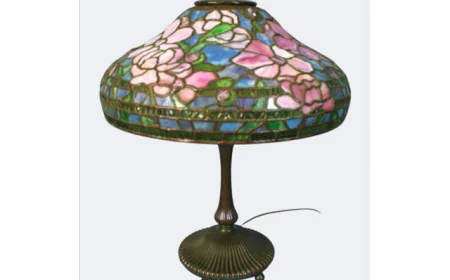 Stevens Auction Company's Premier Autumn Auction, October 18th, Features 400 Lots from Private Estates and Collections