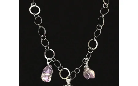 Why Should You Choose Handcrafted Jewelry Online Over Mass-Produced Designs