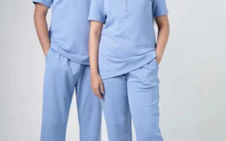 High-Quality Hospital Uniforms for Professional Healthcare Teams in Delhi