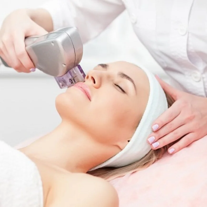 Comparing CO2 and Moxi Lasers for Skin Resurfacing