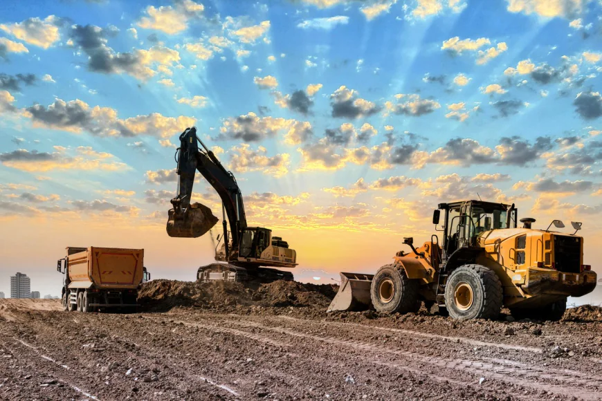 India Construction Equipment Market Share, Growth, Trends and Outlook 2025-2033
