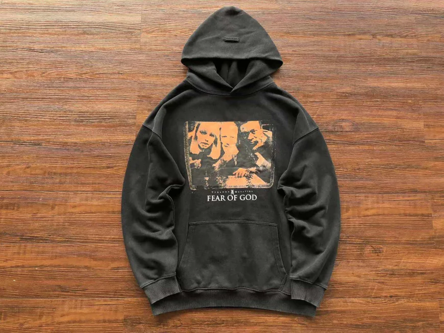 Essentials Hoodie – The Perfect Blend of Comfort, Style, and Modern Streetwear Culture