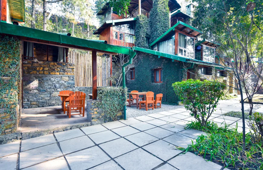 Hotels at Bhimtal with Spacious Rooms and Scenic Family Suites