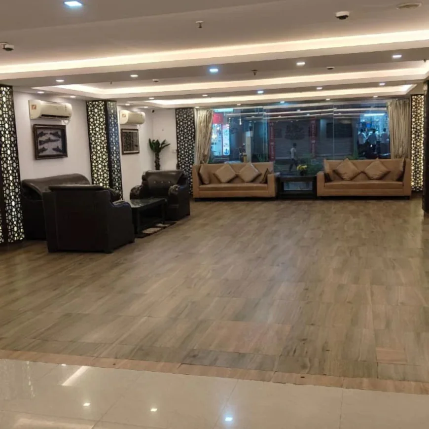 Discover Comfort at 3-Star Hotels in Chinar Park Newtown — Stay at Hotel Eco Park