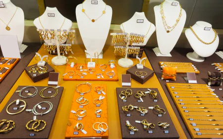 Unique Estate Jewelry Finds That Make Perfect Gifts