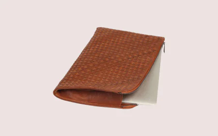 Why Is a Leather Pouch the Perfect Blend of Style and Function?