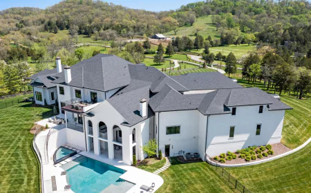 The Role of Real Estate Photographers in Orange County’s Competitive Market