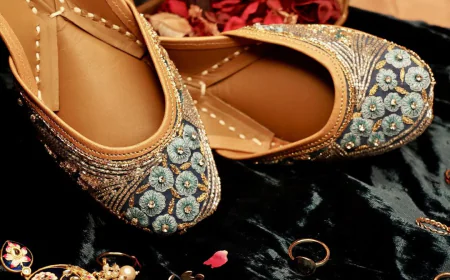 Juttis For Women: Elegant Footwear That Blends Tradition and Style
