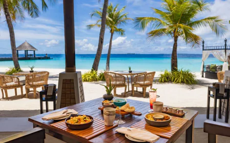 Top Maldives Resorts with Stunning Beachfront Dining Options