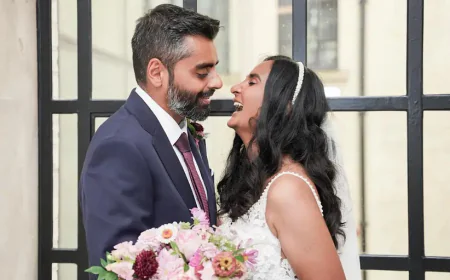 Hire a Female Photographer in Slough for Timeless Photos