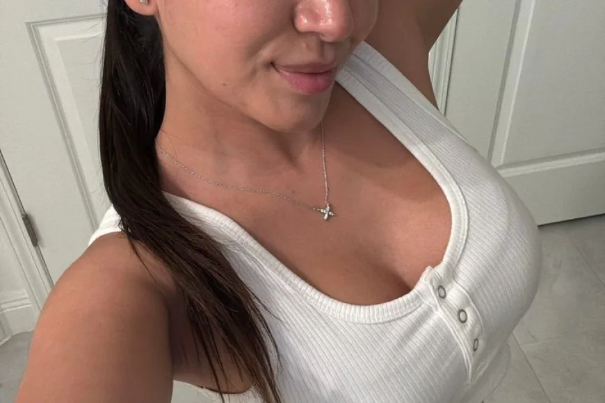 0589937282 Sharjah Call Girls Indian & Pakistani Escorts 24/7 Available