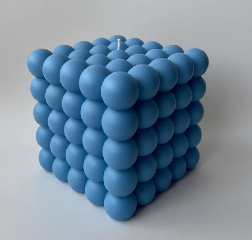 Elevate Your Festive Mood with Bubbles Cube Scented Candle – A Perfect Gift for Every Home