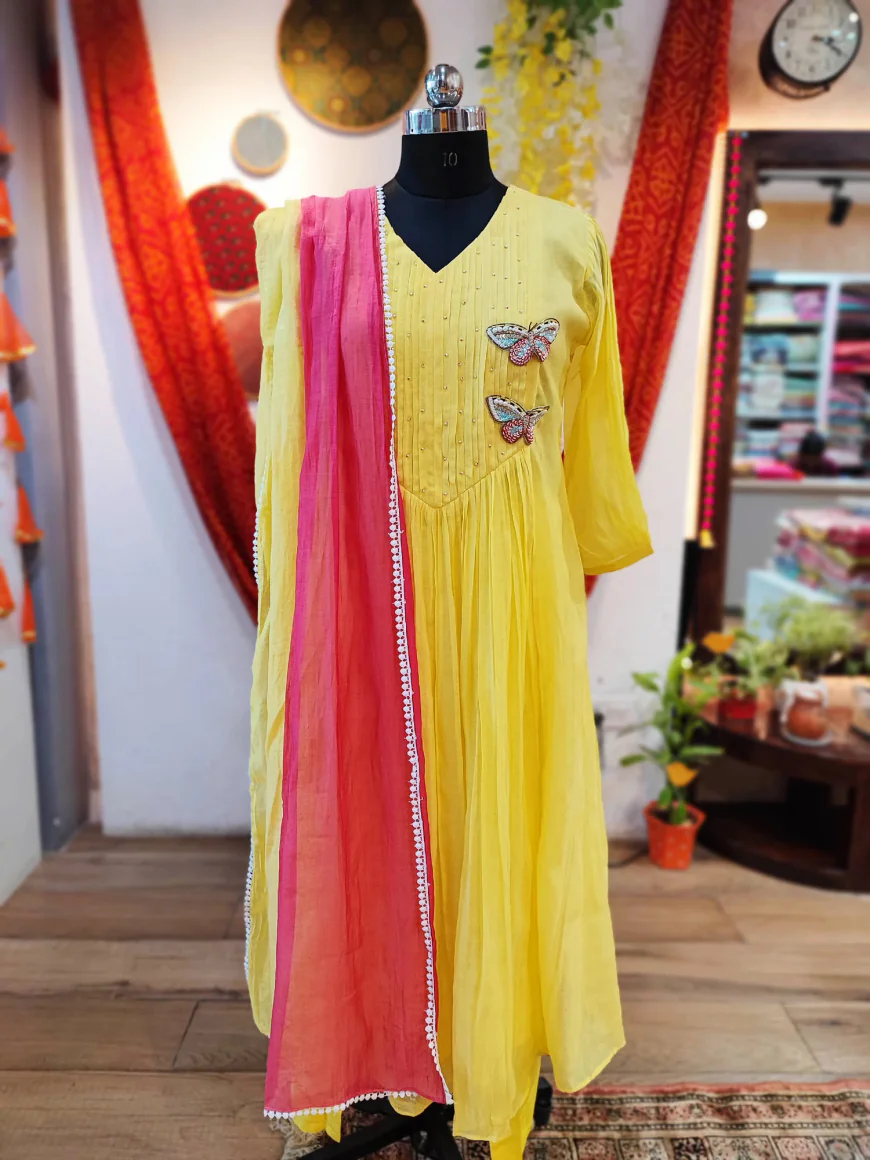 Ruffled Saree for Women | Trendy & Designer Sarees Online – Faburra