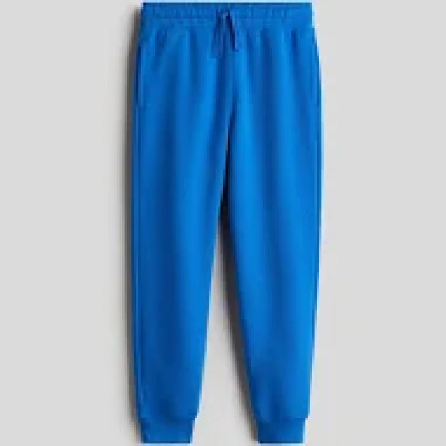 White Pant Blue Shirt: The Timeless Fashion Combo You Can’t Go Wrong With