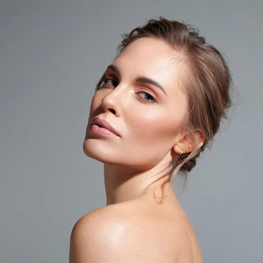 Combining Facelift Surgery with Eyelid Surgery