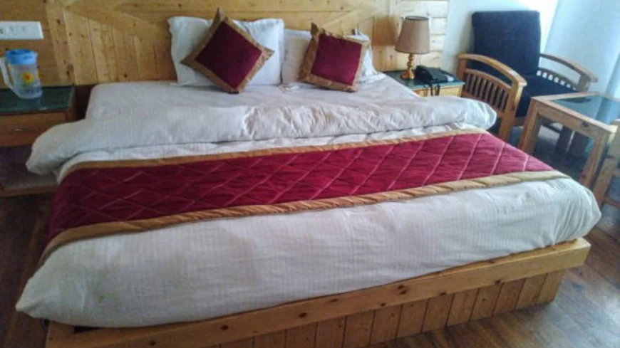 Even The Best Hotels in Golden Cannot Beat This Bed & Breakfast Experience