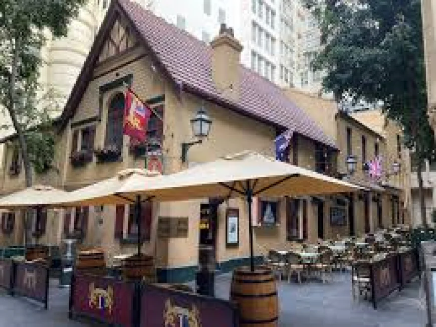 Discover the Best Tavern in Melbourne – Experience Mitre Tavern