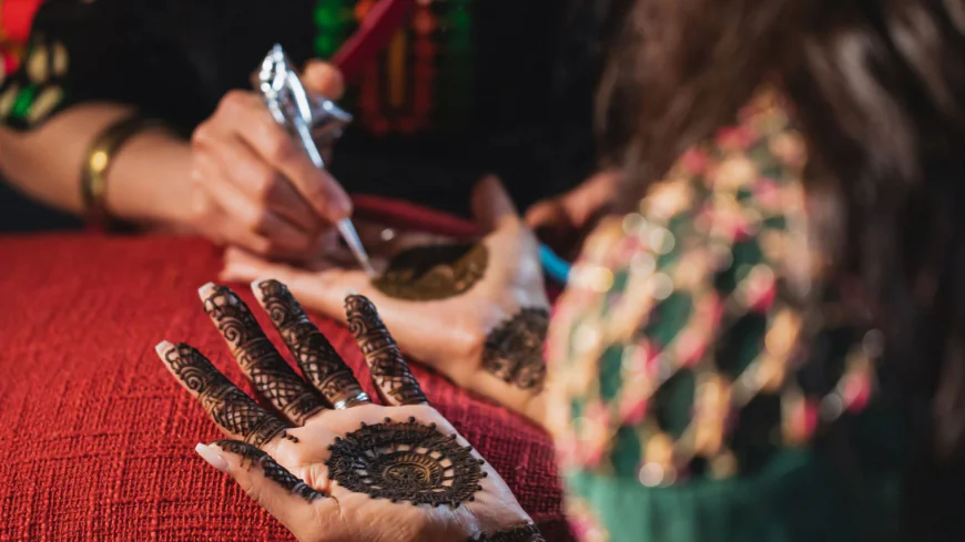 How Can a Henna Home Service Transform Your Celebration?