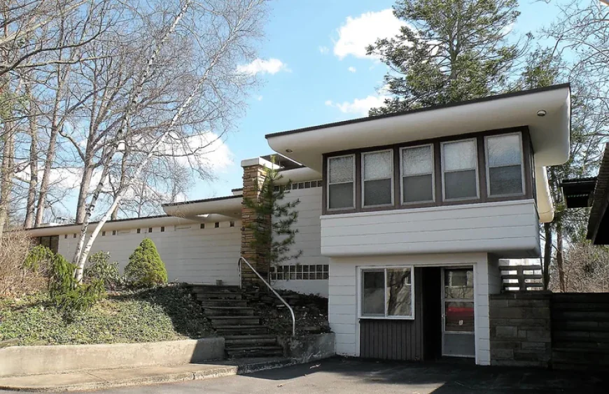 No Furniture? No Problem! The Perks of Fully Furnished Ithaca Apartments