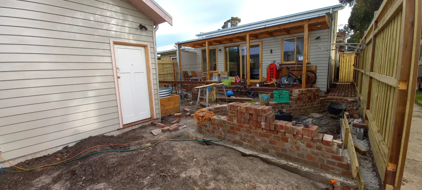 Experienced Landscape Contractors Melbourne for High-Quality Outdoor Transformations