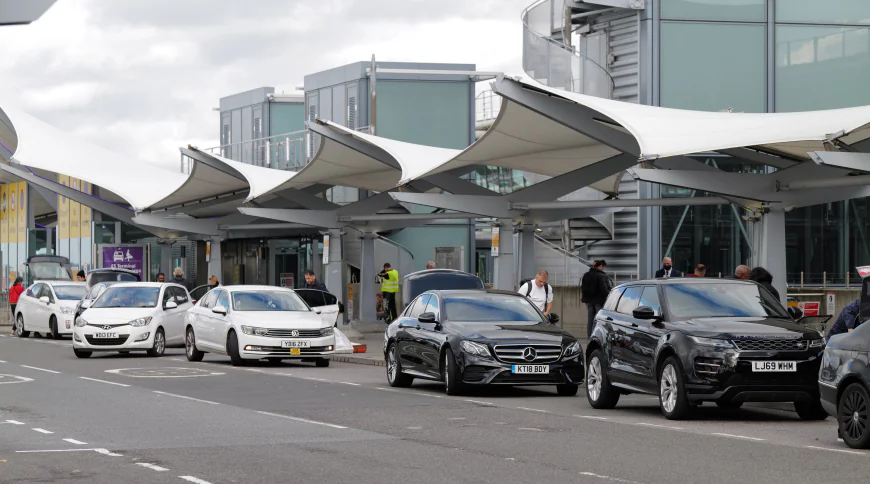 How to Make Airport Pickups in London Simple and Easy