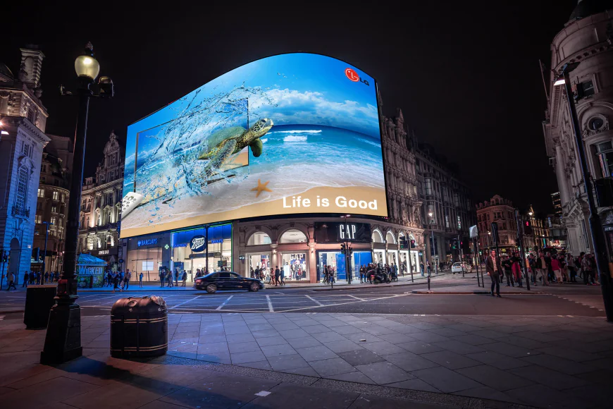 The Evolution of Prestige Advertising in a Digital Luxury World