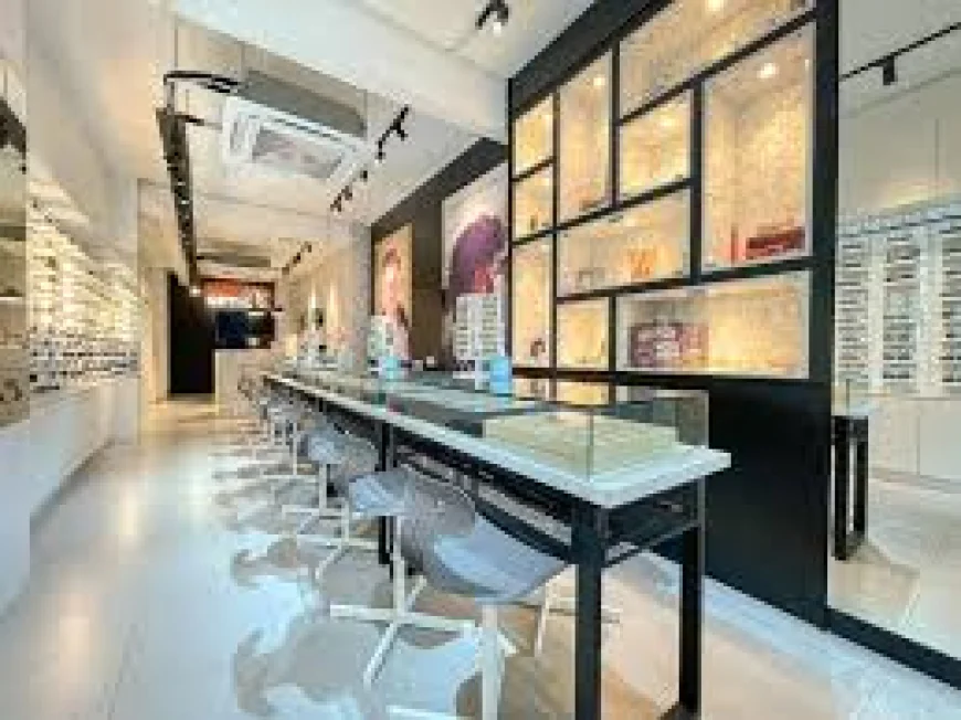 Orthokeratology Malaysia Explained: Pros, Cons, and Cost Breakdown