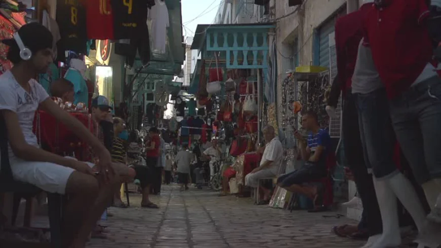 استكشاف أسواق المدينة في تونس: جنة التسوق