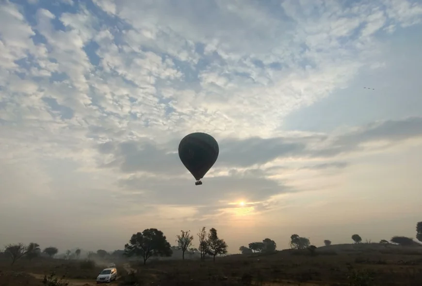 Are Hot Air Balloon Rides Available in Jaipur?