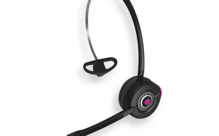 How the Vocovo Ear Hook Enhances Security Team Communication