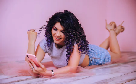 The Architecture of Spontaneous Connection: Designing Trust in Random Video Chat