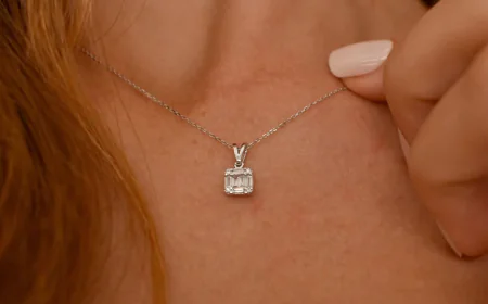 What Is Diamond Ashes Jewelery? A Beautiful Way to Honour Loved Ones