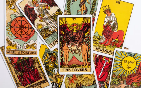 Tarot Card Reading: A Guide to Inner Clarity