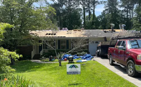 How to Find and Hire the Right Roofing Contractor Easily