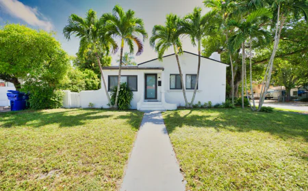 Guide to Choosing Hurricane Impact Doors in Miami