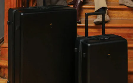 Luxury 62‑Inch Luggage Worth the Splurge in 2026