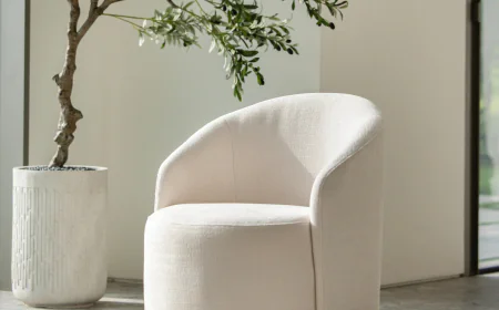 Where to Buy Stylish Accent Chairs in Dubai and Across the UAE