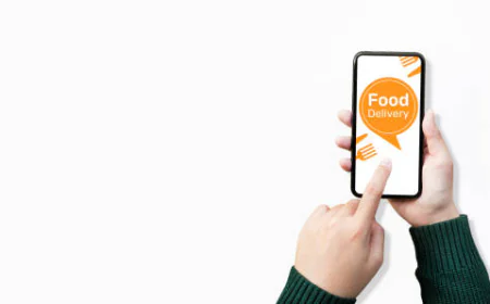 How Reviews and Ratings Impact Food Delivery Apps