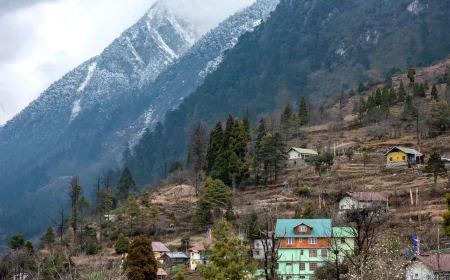 Lachung Travel Package – Explore Snowy Valleys, Nature, and Himalayan Beauty
