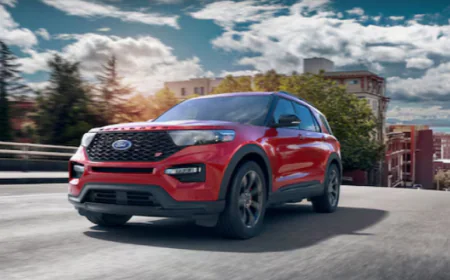 2020 Volvo XC90: A Refined Blend of Luxury, Safety, and Performance