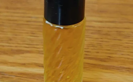 Why Spiritual Practitioners Prefer Handcrafted Natural Oils Over Commercial Sprays