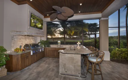 Hardscape & Outdoor Kitchens Trends Homeowners Love Today