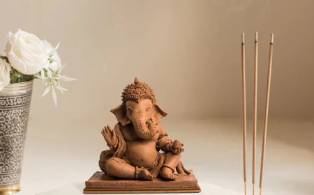 Top Affordable Gifts Under ₹10,000 That Everyone Will Love